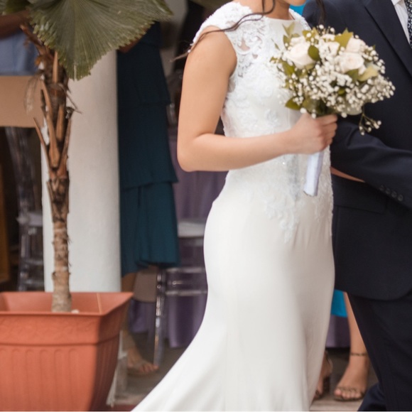 Wedding Dress - Picture 9 of 14